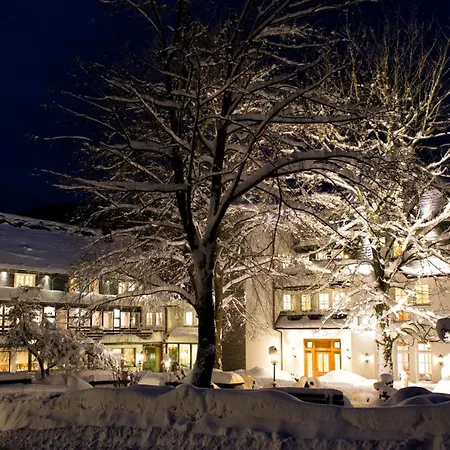 Land- Und Tommes Szálloda 4*