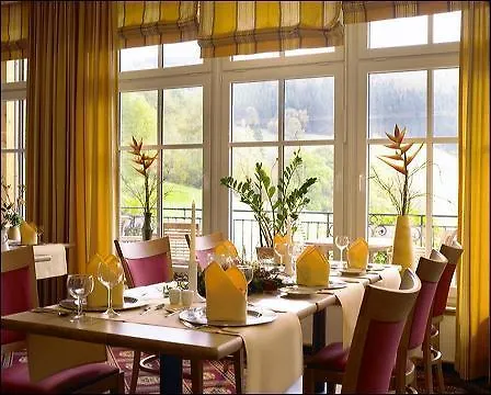 Land- Und Tommes Ξενοδοχείο 4*