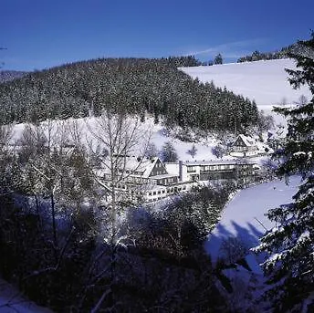 Land- Und Tommes Hotel