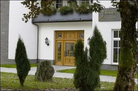 Hotel Land- Und Tommes 4*