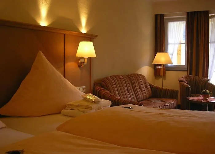 Land- Und Tommes Nordenau